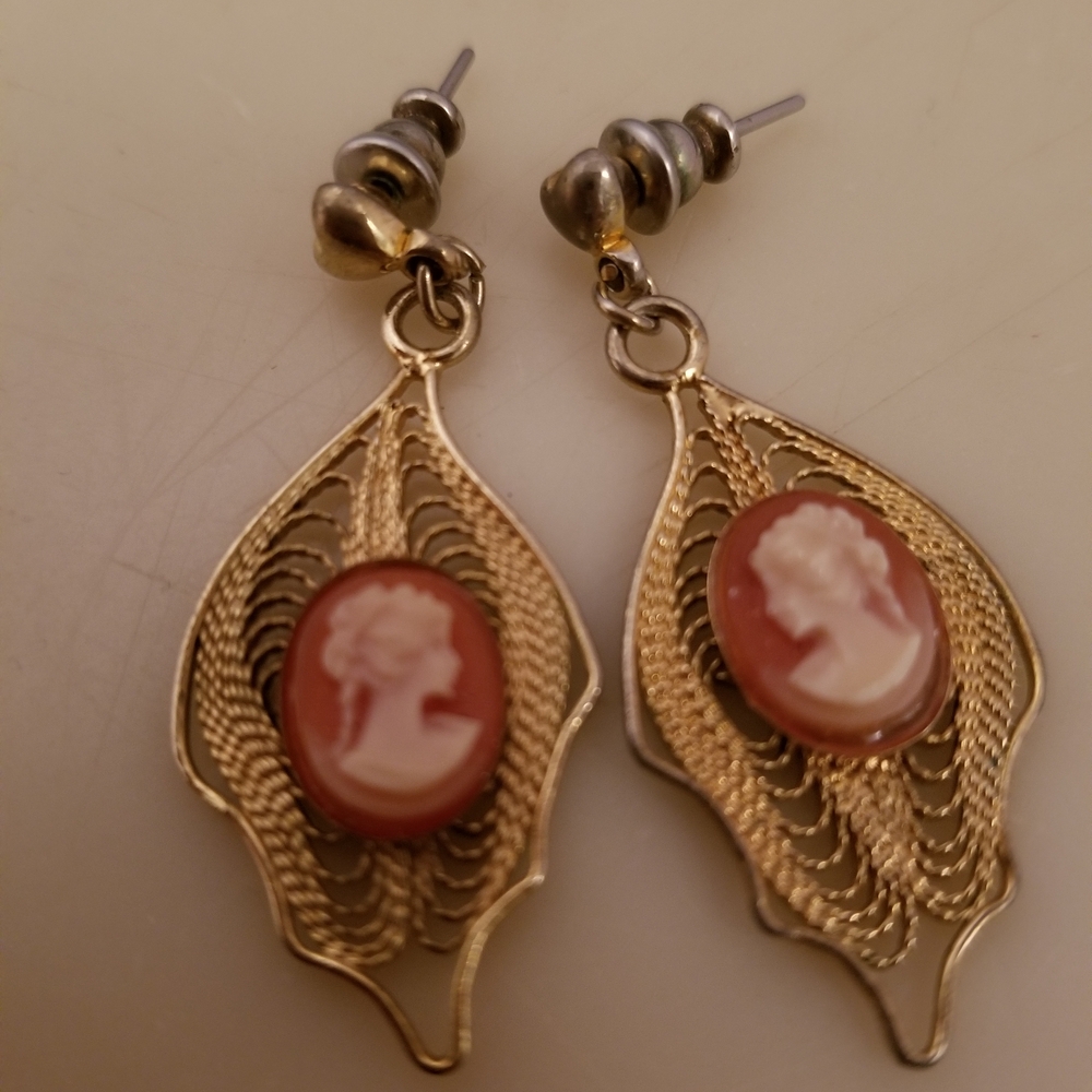 Gold Tone Filigree Cameo Drop Earrings - Pink Cameo